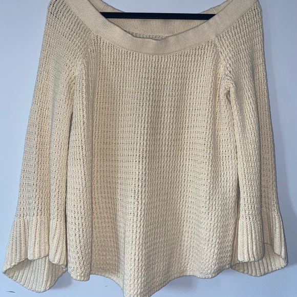 Abercrombie & Fitch -  Knitted Off the Shoulder Top - Picture 2 of 4
